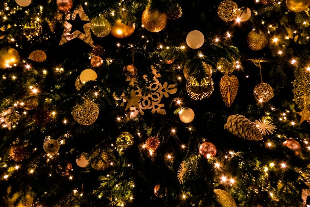 クリスマスの装飾のイメージ写真(記事中の人物・公演・商品そのものではありません)